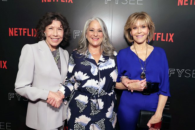 Grace and Frankie - Season 3 - Events - 'Grace and Frankie' panel Q&A at Netflix FYSee exhibit space on Saturday, May 13, 2017, in Los Angeles - Lily Tomlin, Jane Fonda