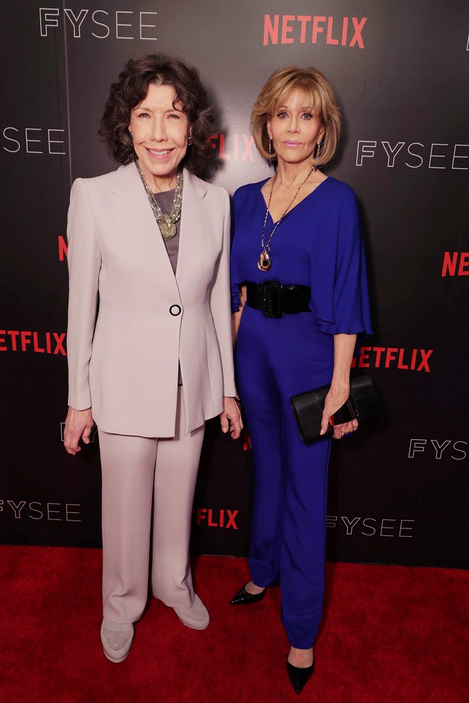 Grace i Frankie - Season 3 - Z imprez - 'Grace and Frankie' panel Q&A at Netflix FYSee exhibit space on Saturday, May 13, 2017, in Los Angeles