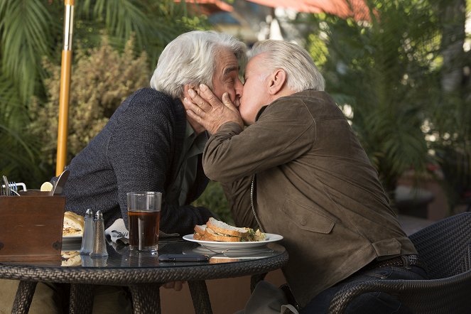 Grace and Frankie - The End - Van film - Sam Waterston, Martin Sheen