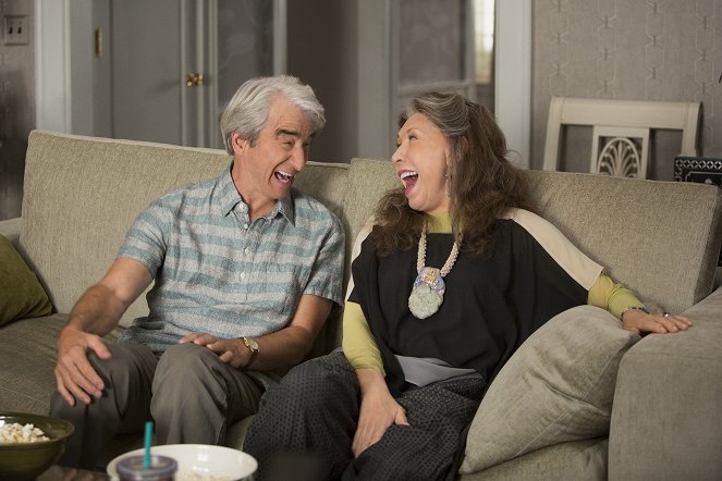 Grace and Frankie - The Spelling Bee - Photos - Sam Waterston, Lily Tomlin