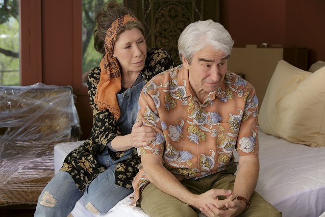 Grace and Frankie - The Vows - Photos - Lily Tomlin, Sam Waterston