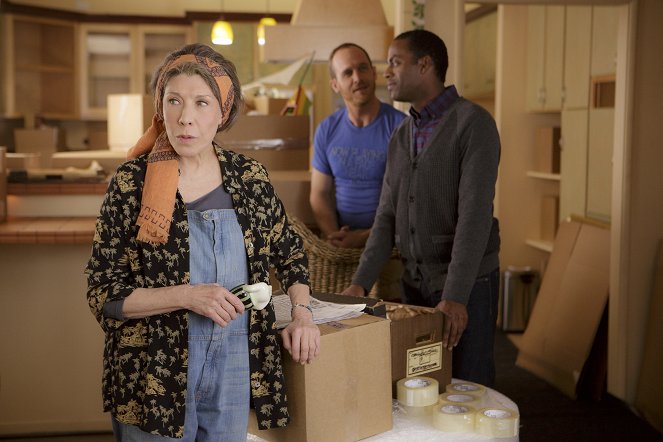 Grace and Frankie - The Vows - Photos - Lily Tomlin