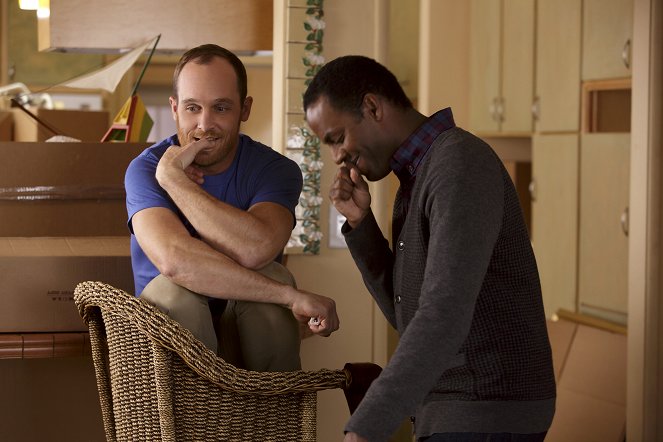 Grace and Frankie - The Vows - Photos - Ethan Embry, Baron Vaughn