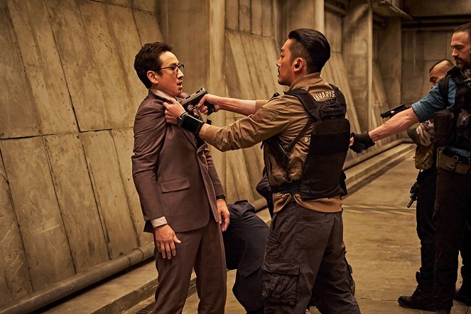 The Attack - Enter the Bunker - Filmfotos - Lee Sun-kyun, Jung-woo Ha