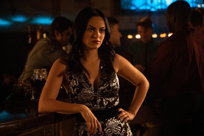 Riverdale - Chapter Forty-Nine: Fire Walk with Me - Photos - Camila Mendes