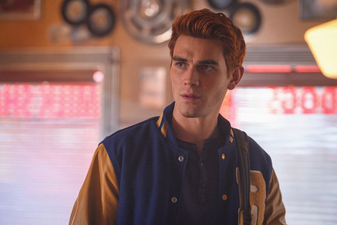 Riverdale - Chapter Forty-Nine: Fire Walk with Me - Photos - K.J. Apa