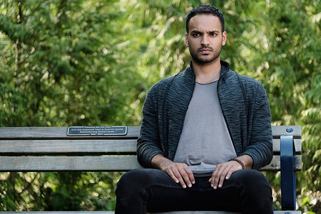 The Magicians - Escape from the Happy Place - Photos - Arjun Gupta