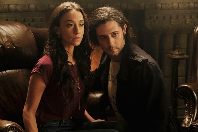 The Magicians - Escape from the Happy Place - Do filme - Stella Maeve, Hale Appleman