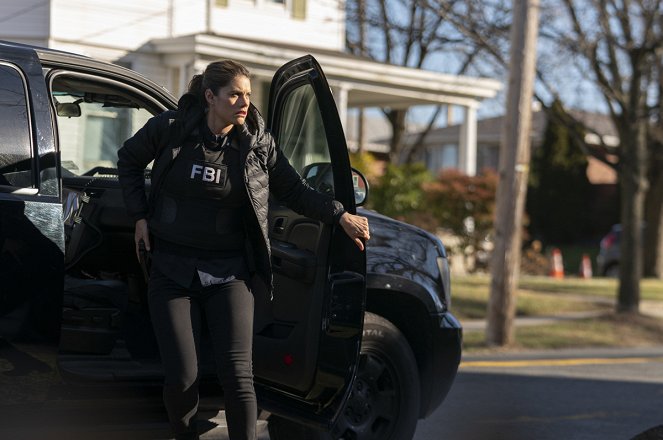 FBI: Special Crime Unit - Season 1 - Exposed - Photos - Missy Peregrym