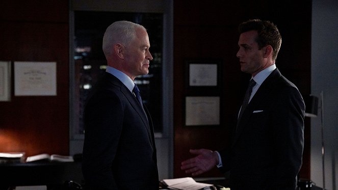 Suits - Season 8 - The Greater Good - Photos
