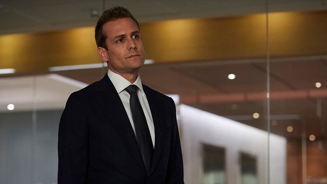 Suits - Motion to Delay - Photos - Gabriel Macht