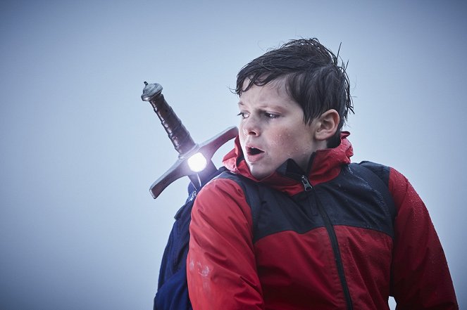 The Kid Who Would Be King - Photos - Louis Ashbourne Serkis