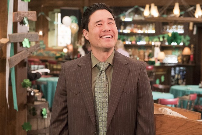 Fresh Off the Boat - Let Me Go, Bro - Van film - Randall Park