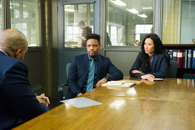 Elementary - Season 6 - The Worms Crawl In, The Worms Crawl Out - Photos - Jon Michael Hill, Lucy Liu