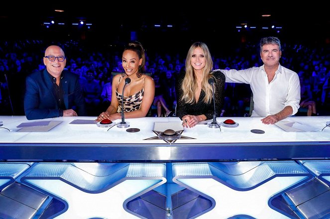 America's Got Talent: The Champions - Z filmu - Howie Mandel, Melanie Brown, Heidi Klum, Simon Cowell