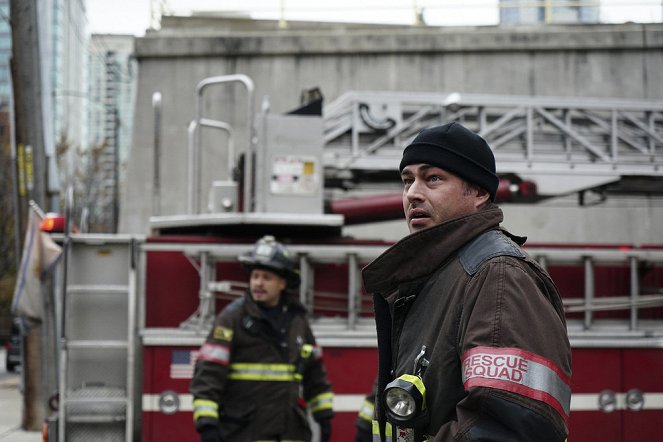 Chicago Fire - Inside These Walls - Do filme - Taylor Kinney