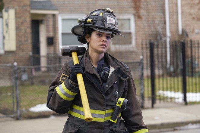 Chicago Fire - Fault in Him - De la película - Miranda Rae Mayo
