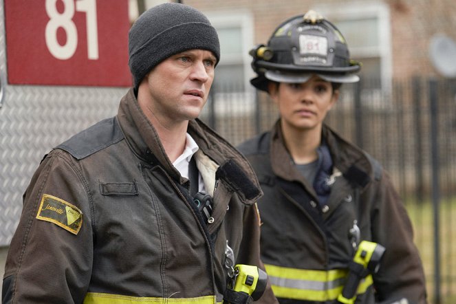 Chicago Fire - Fault in Him - Photos - Jesse Spencer, Miranda Rae Mayo