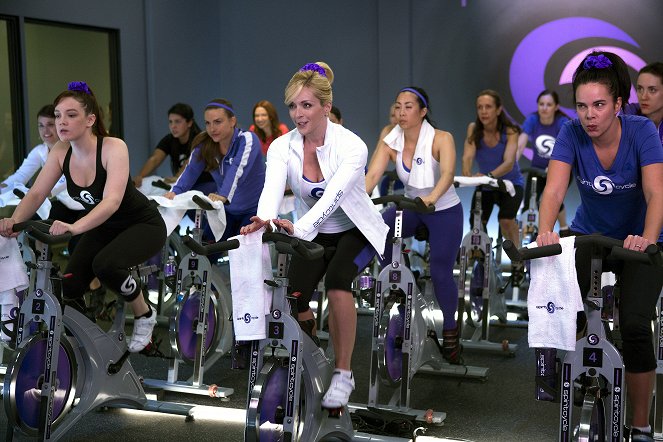 Unbreakable Kimmy Schmidt - Season 1 - Kimmy Rides a Bike! - Photos