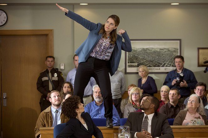 Unbreakable Kimmy Schmidt - Season 1 - Kimmy Goes to Court! - Photos