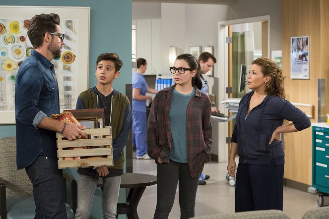 One Day at a Time - Not Yet - Photos - Todd Grinnell, Marcel Ruiz, Isabella Gomez, Justina Machado