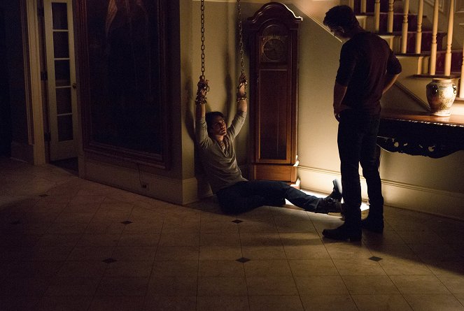 The Vampire Diaries - Things We Lost in the Fire - Photos