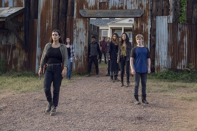 Walking Dead - Season 9 - Výmenný obchod - Z filmu - Alanna Masterson, Katelyn Nacon, Angel Theory, Nadia Hilker, Eleanor Matsuura, Matt Lintz