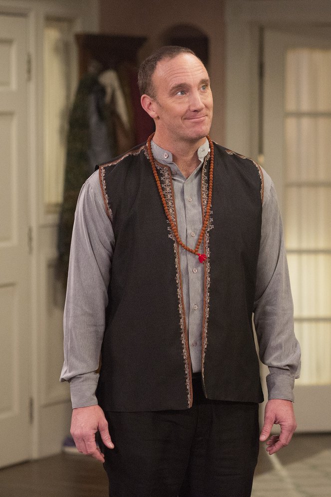American Housewife - Baby Crazy - Photos - Jay Mohr