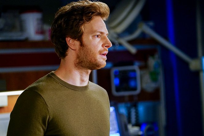 Chicago Med - All The Lonely People - Van film - Nick Gehlfuss