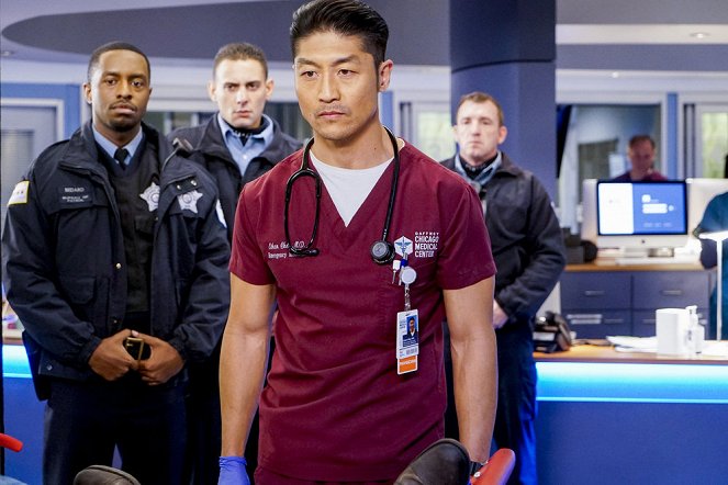 Chicago Med - All The Lonely People - Van film - Brian Tee