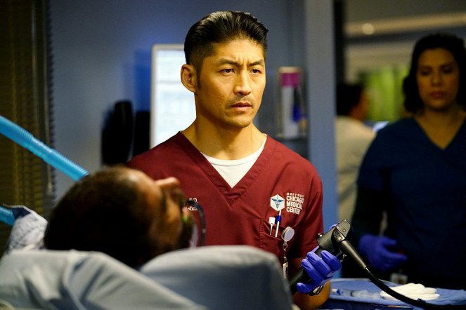 Chicago Med - Who Can You Trust - Photos - Brian Tee
