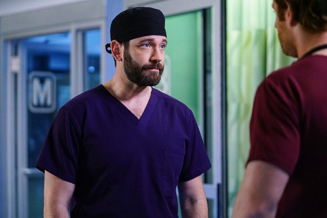 Chicago Med - Can't Unring That Bell - Photos - Colin Donnell