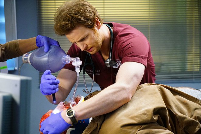 Chicago Med - We Hold These Truths - Photos - Nick Gehlfuss