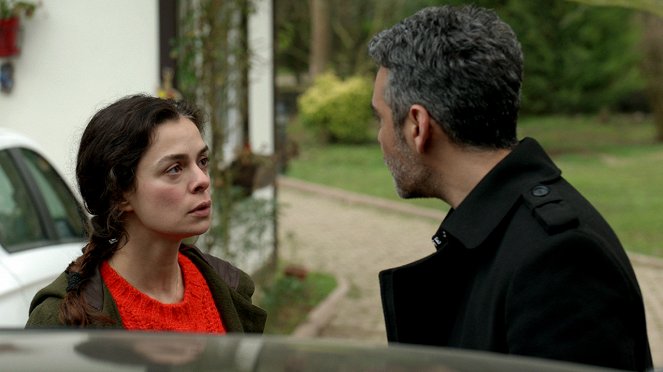 Kadın - Episode 17 - Kuvat elokuvasta - Özge Özpirinçci
