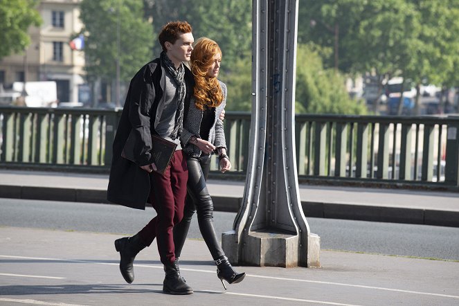 Shadowhunters: The Mortal Instruments - Grzech pierworodny - Z filmu - Luke Baines, Katherine McNamara