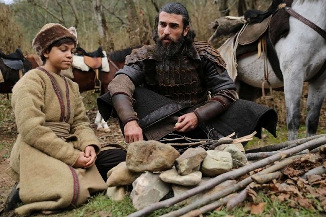Diriliş: Ertuğrul - Season 1 - De la película - Burak Temiz, Cengiz Coşkun