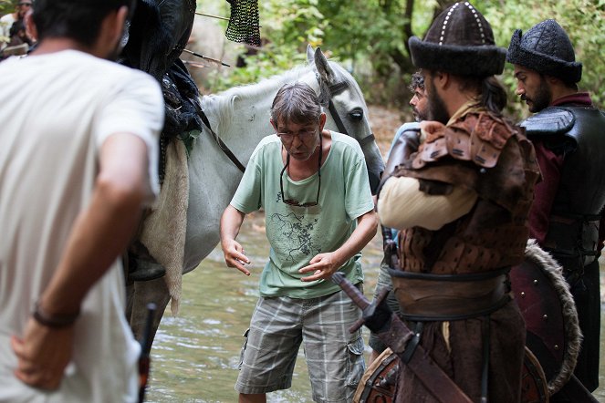 Diriliş: Ertuğrul - Boyun Eğmeyeceğiz - Van de set - Metin Günay