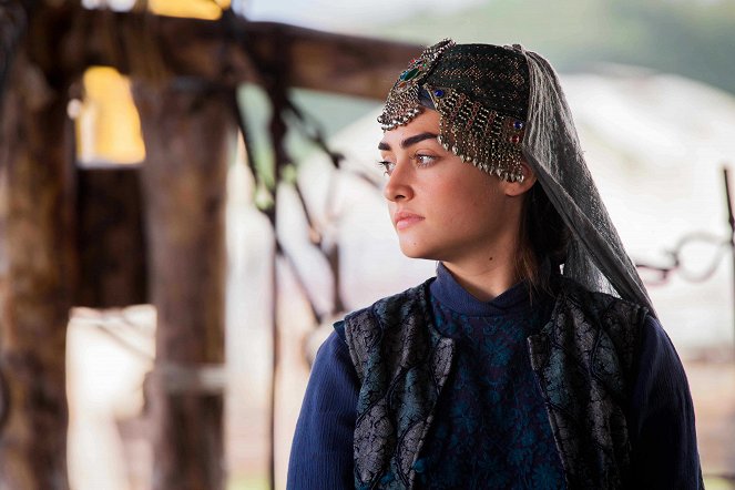 Resurrection: Ertugrul - Season 2 - Yalnız Değilsin - Photos - Esra Bilgiç Töre