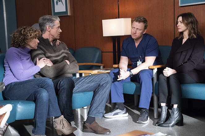 Grey's Anatomy - I Want a New Drug - Photos - Jennifer Grey, Kyle Secor, Kevin McKidd, Caterina Scorsone