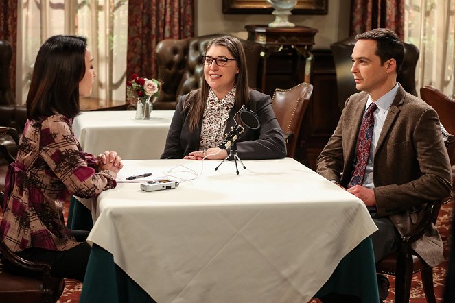 The Big Bang Theory - Season 12 - The Paintball Scattering - Photos - Mayim Bialik, Jim Parsons