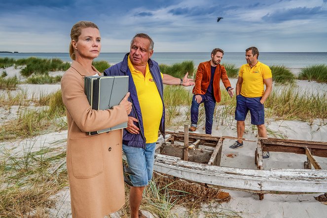 Ella Schön - Season 2 - Die nackte Wahrheit - Photos - Annette Frier, Hilmar Eichhorn, Christoph Letkowski, Stefan Rudolf