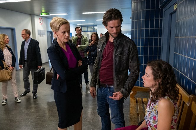 Beck is back! - Die Lehrerin - Photos