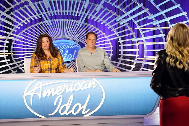 American Housewife - American Idol - Photos - Katy Mixon, Diedrich Bader