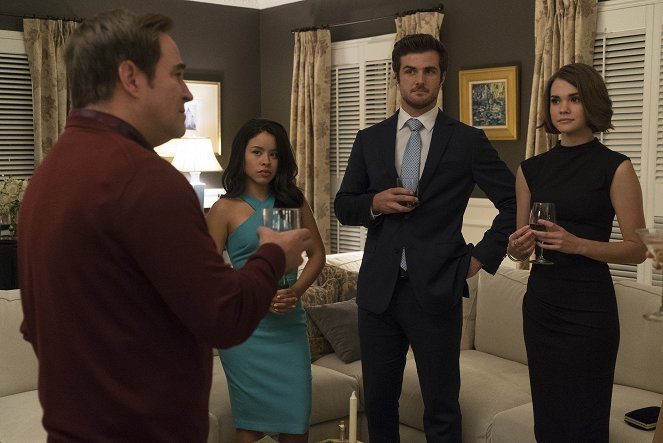 Good Trouble - Season 1 - Less Than - Photos - Cierra Ramirez, Beau Mirchoff, Maia Mitchell