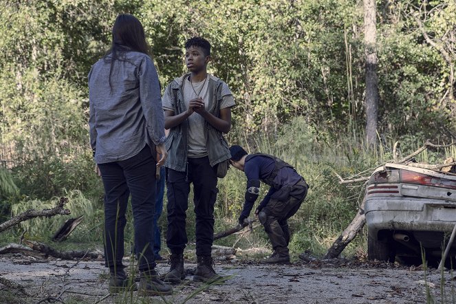 The Walking Dead - Chokepoint - Photos - Angel Theory