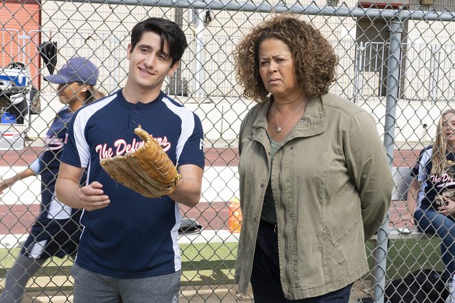 For the People - Season 2 - First Inning - De filmes - Wesam Keesh