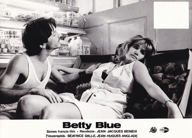 Betty Blue 37º,2 de Manhã - Cartões lobby