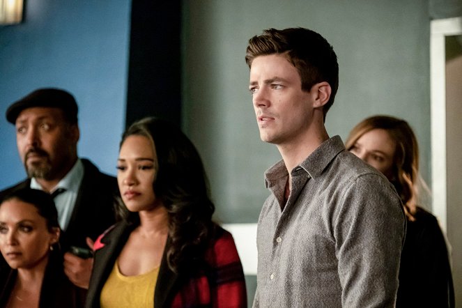 The Flash - Time Bomb - Photos - Grant Gustin