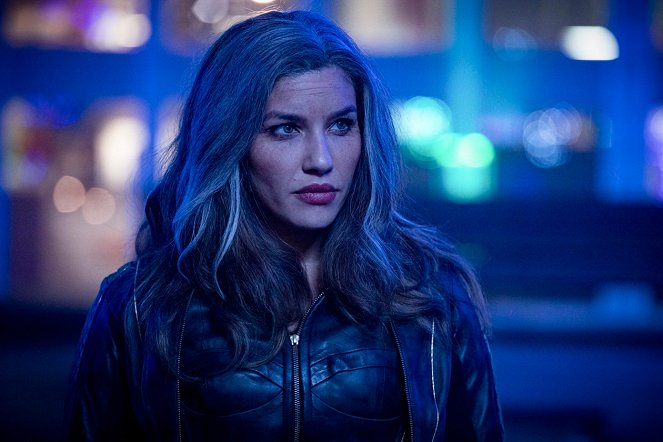 Arrow - Season 7 - Star City 2040 - Photos - Juliana Harkavy