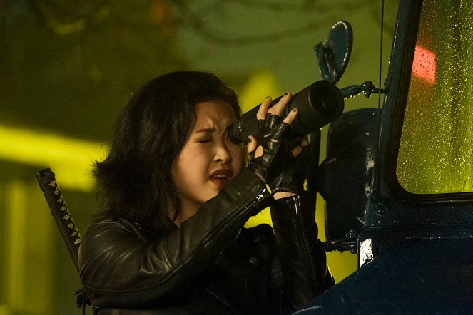 Deadly Class - Sink with California - Photos - Lana Condor